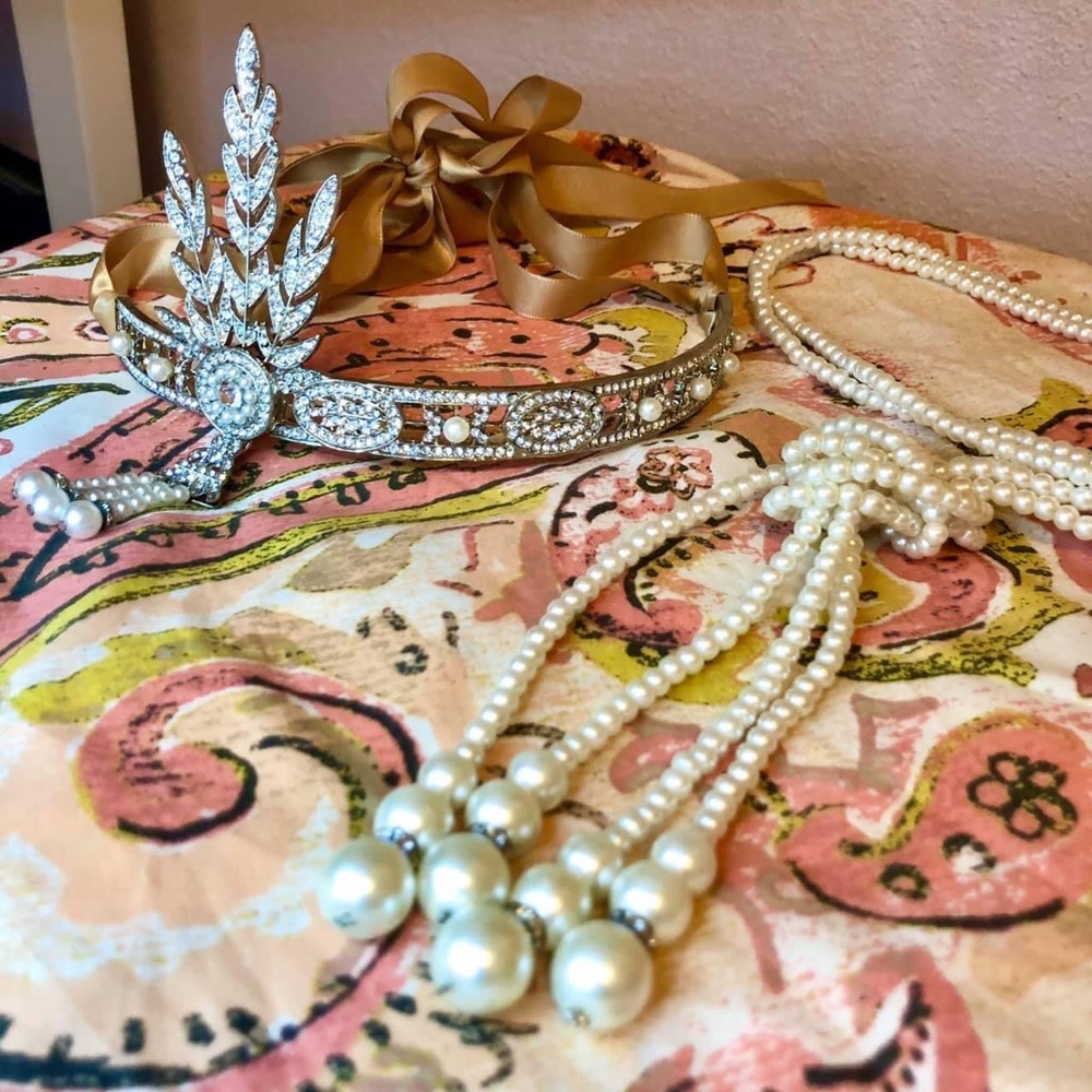 Pearl Tassel Necklace and Rhinestone Tiara Set - Cream and Gold